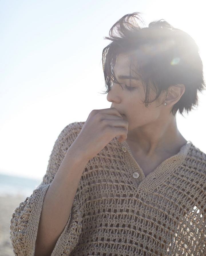 Stills — 20